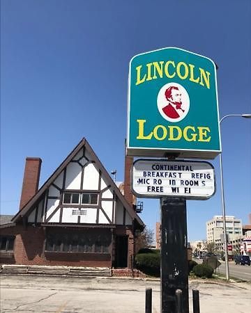 The Lincoln Lodge Urbana Champaign Bagian luar foto