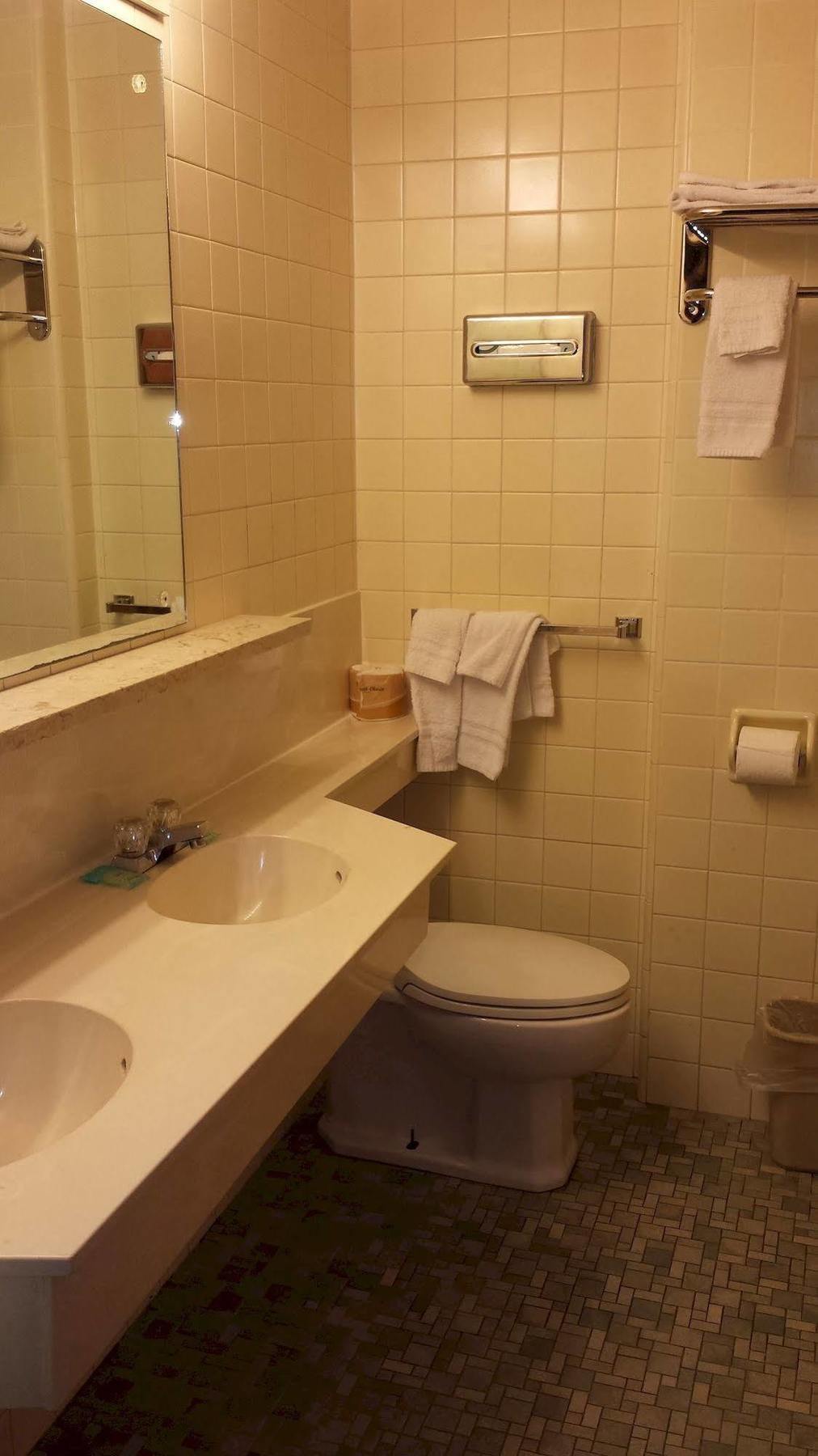 The Lincoln Lodge Urbana Champaign Bagian luar foto