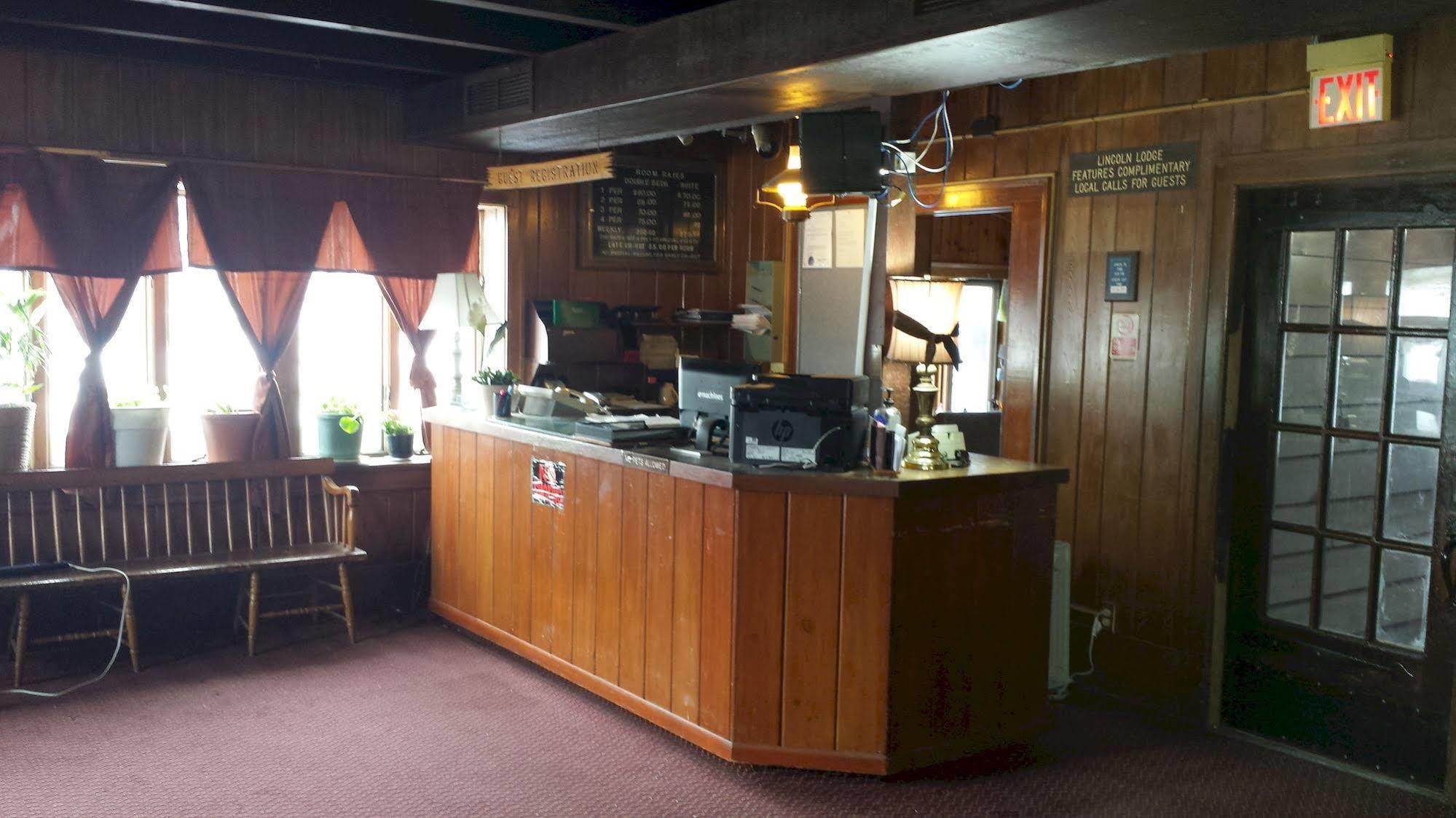 The Lincoln Lodge Urbana Champaign Bagian luar foto