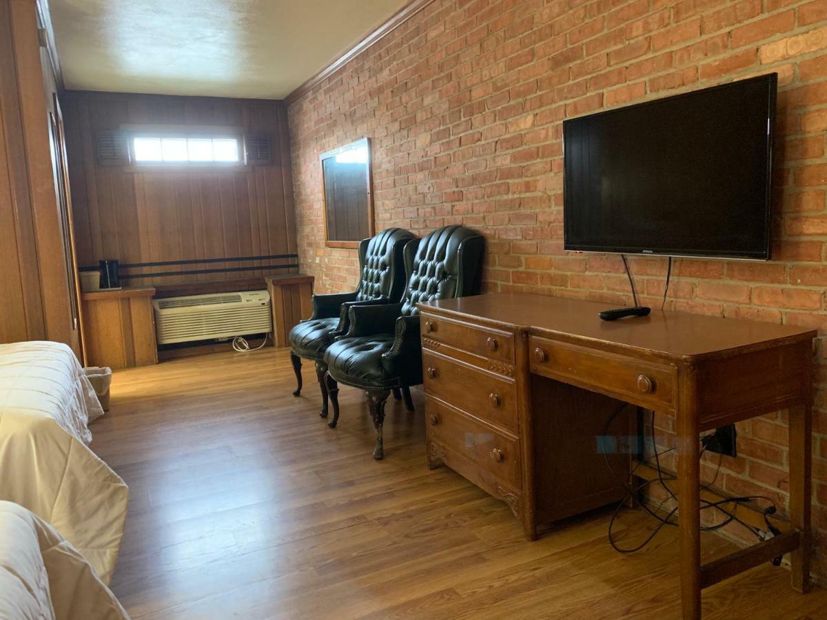 The Lincoln Lodge Urbana Champaign Bagian luar foto